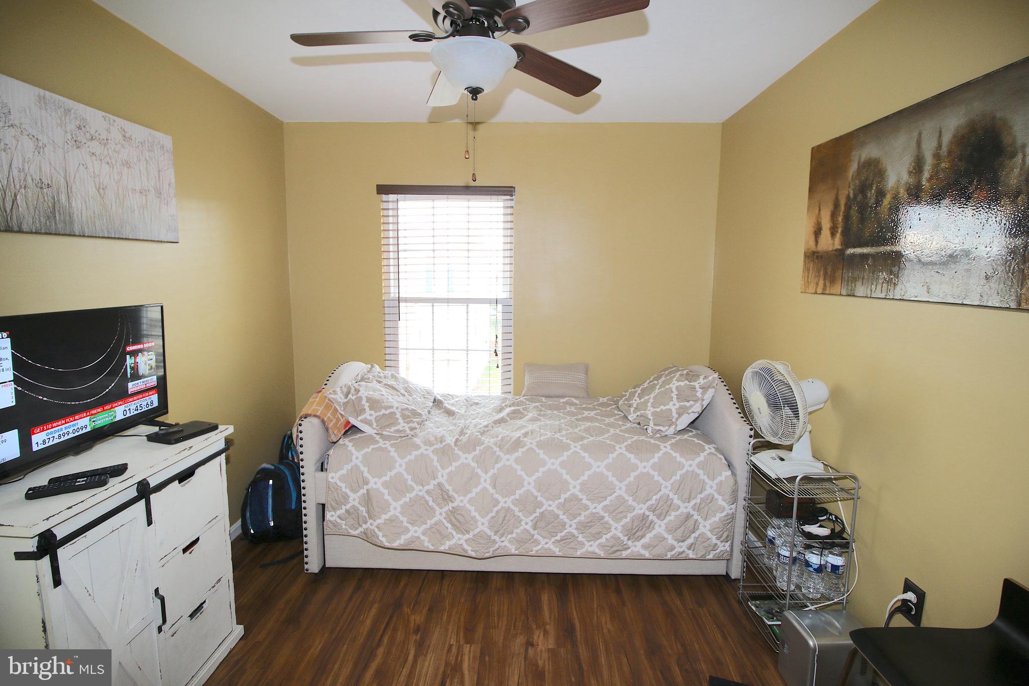 WAYSIDE VILLAGE - Residential Lease