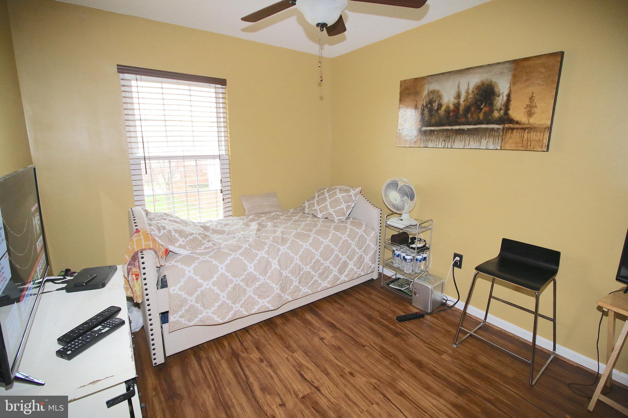 WAYSIDE VILLAGE - Residential Lease