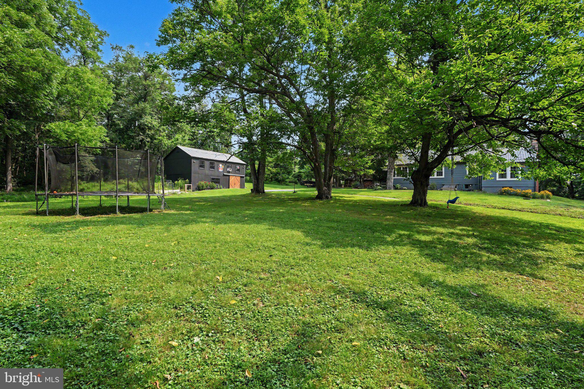 1225 VALLEY ROAD