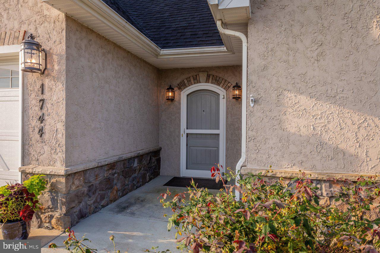 1744 HERITAGE ESTATES CIRCLE