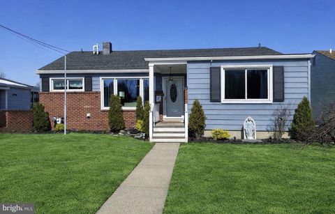 Homes For Sale - 323 Mill Road<br/> BURLINGTON, NJ 08016