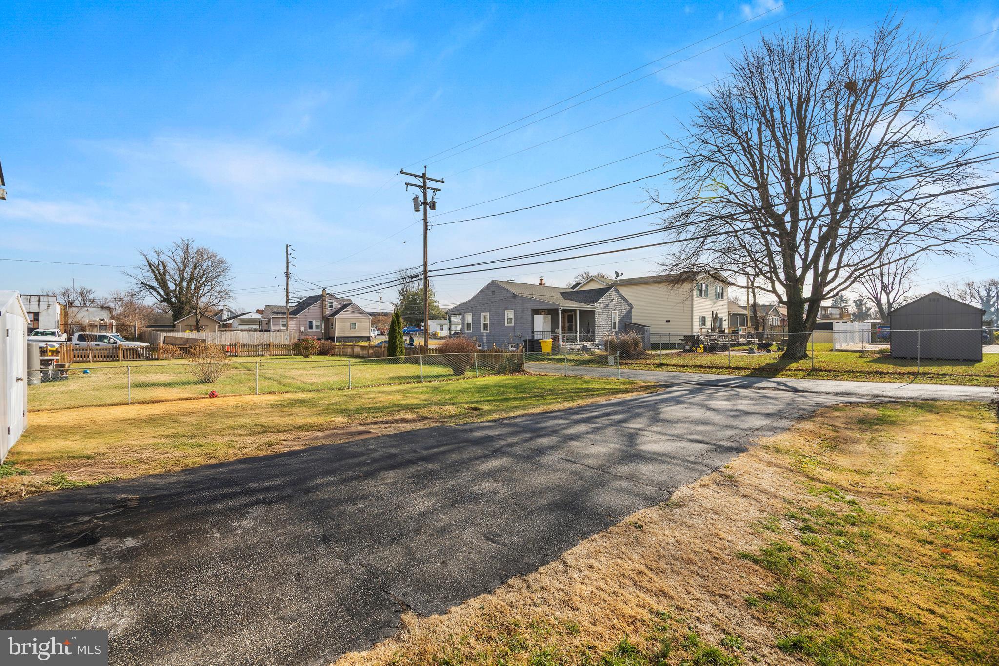ROLAND TERRACE - Residential