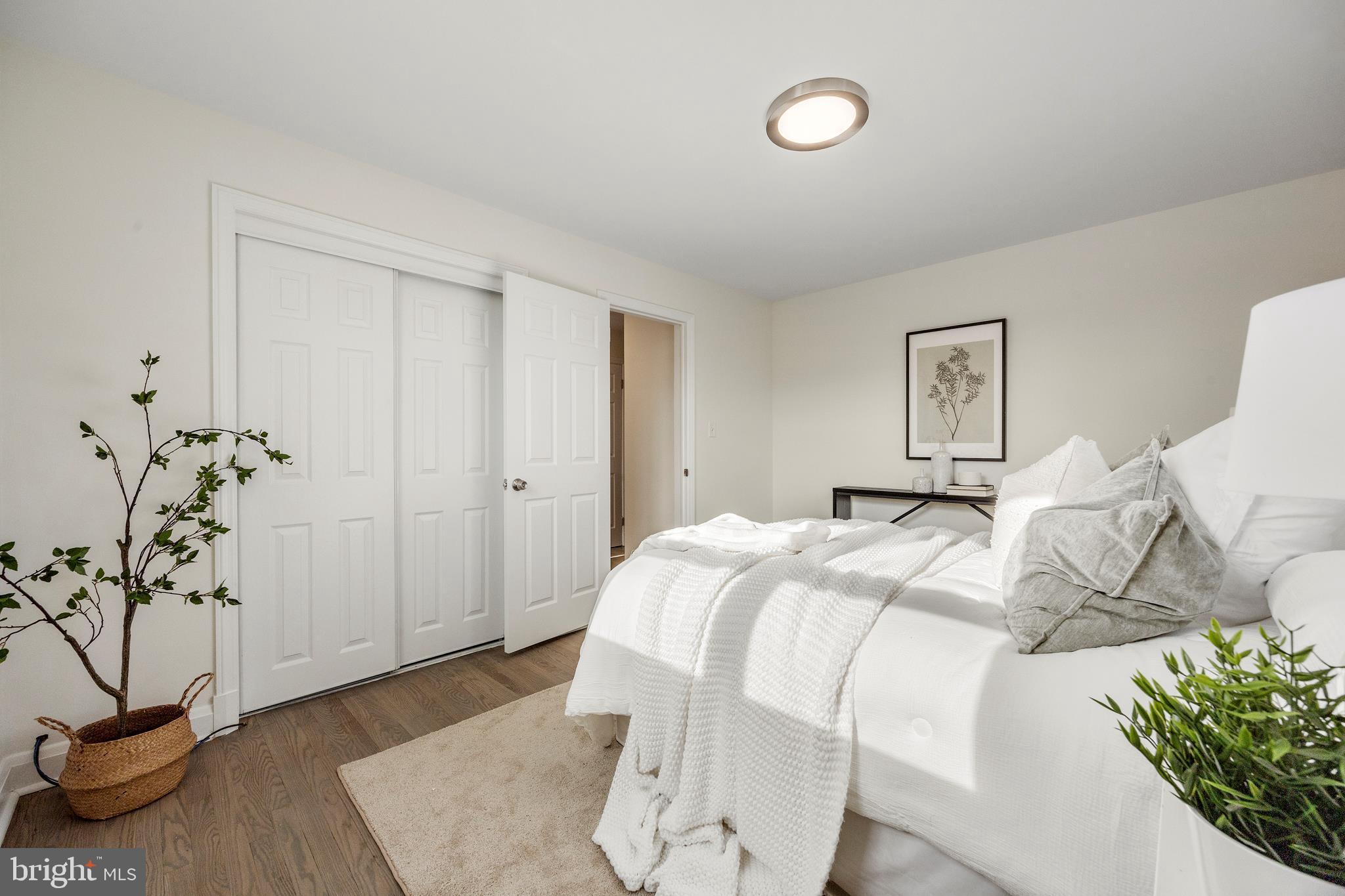 ROLAND TERRACE - Residential