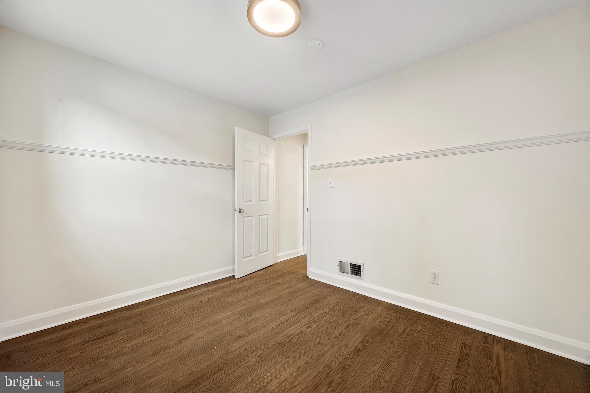 ROLAND TERRACE - Residential