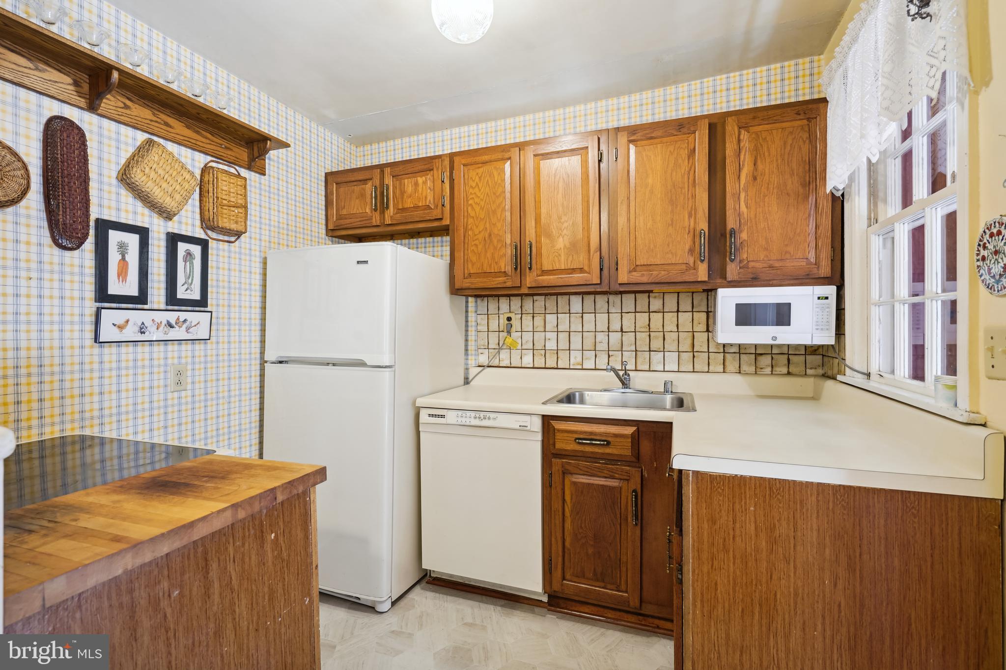 ROBERTS PLACE - Residential