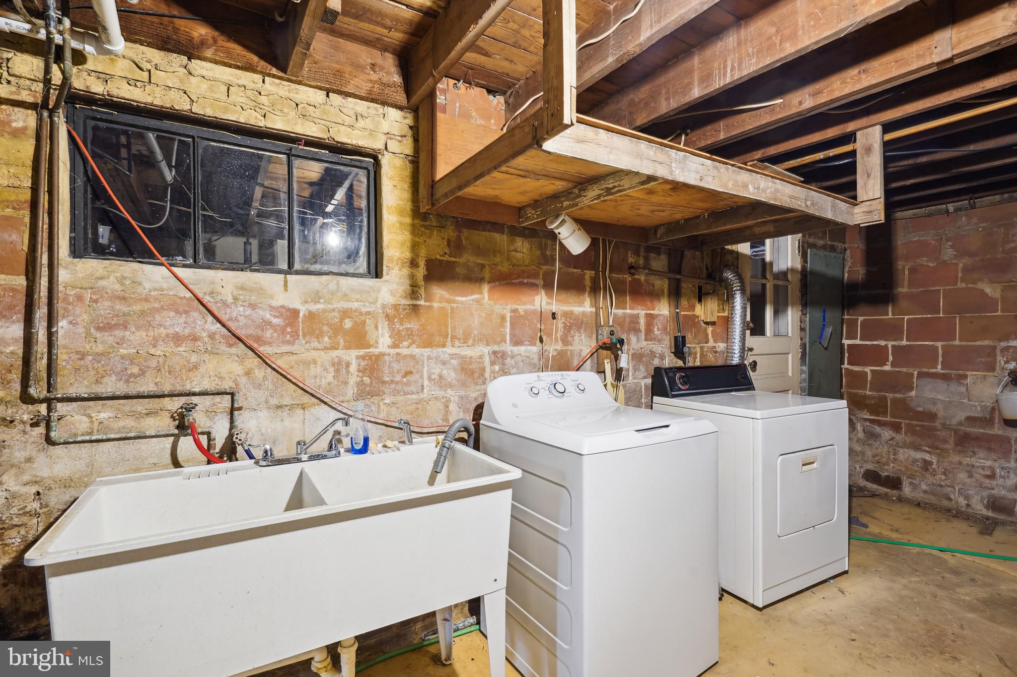 ROBERTS PLACE - Residential