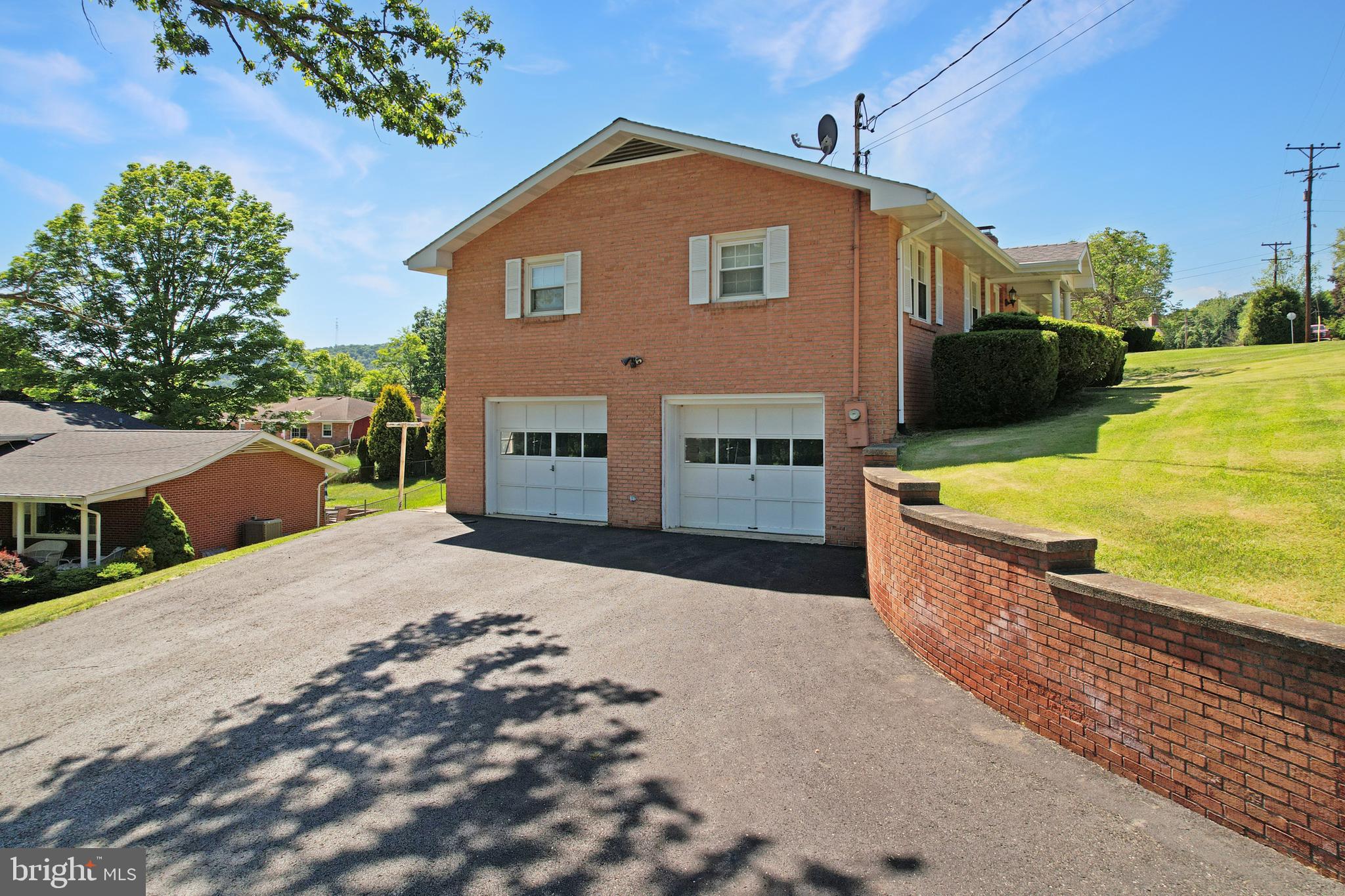 203 MARSH AVENUE