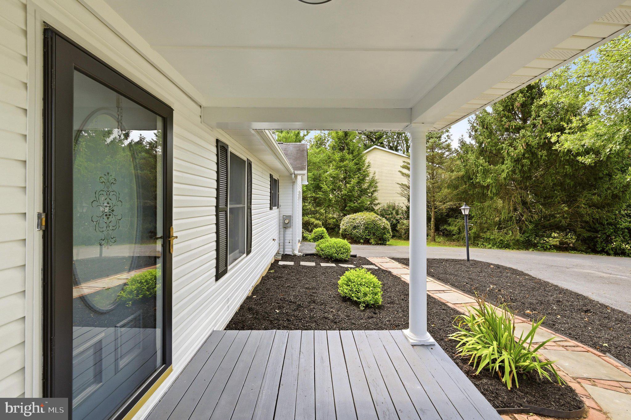 65 LIVE OAK COURT