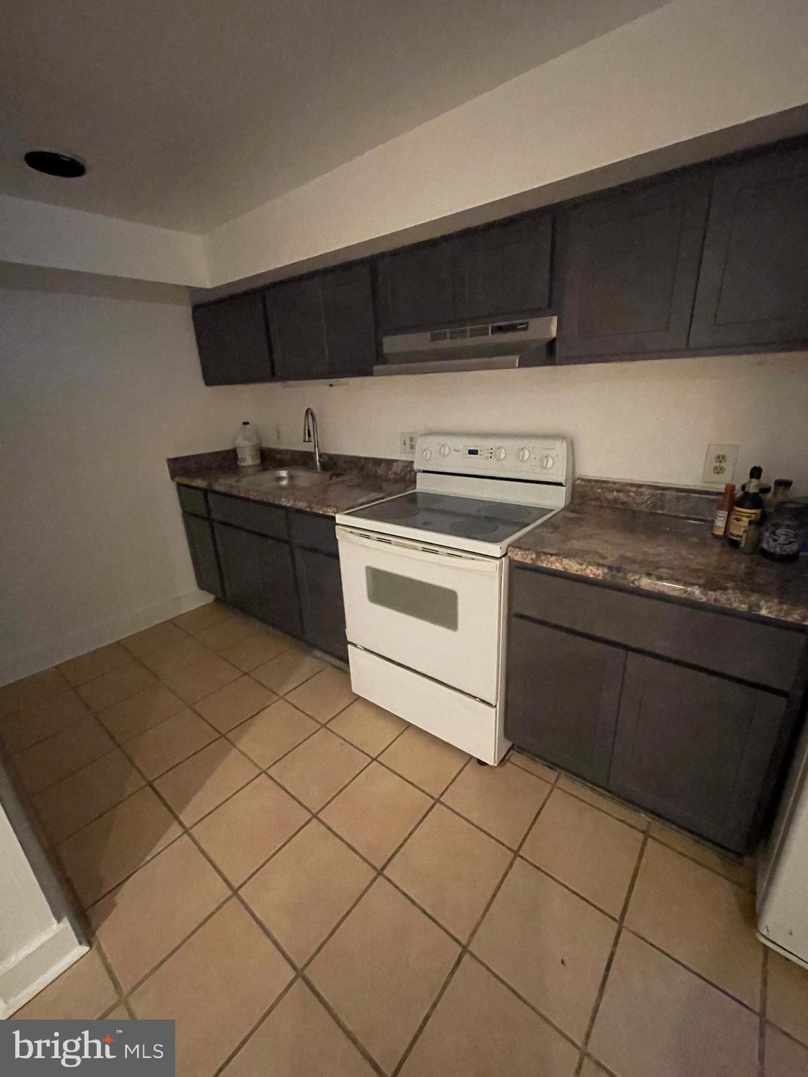 FEDERAL HILL HISTORIC DISTRICT - Residential Lease