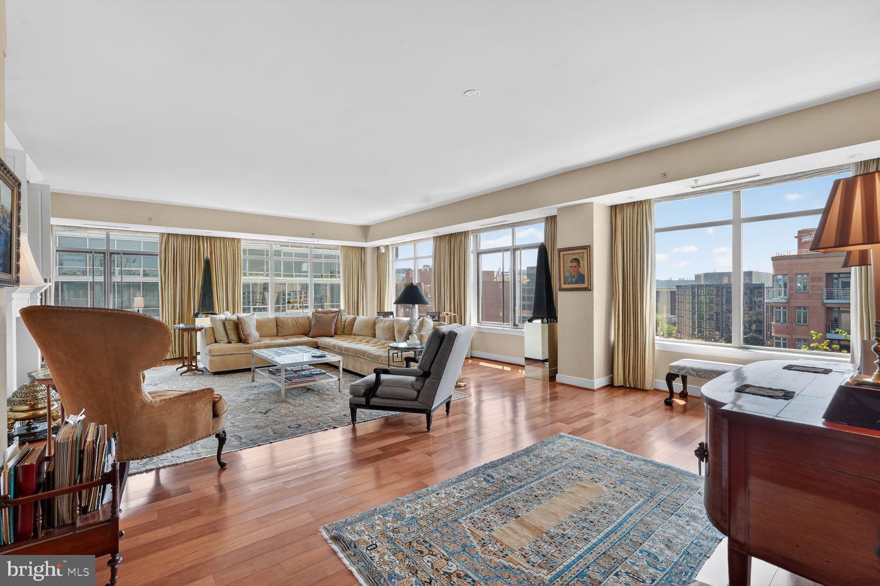 2425 L STREET NW 939