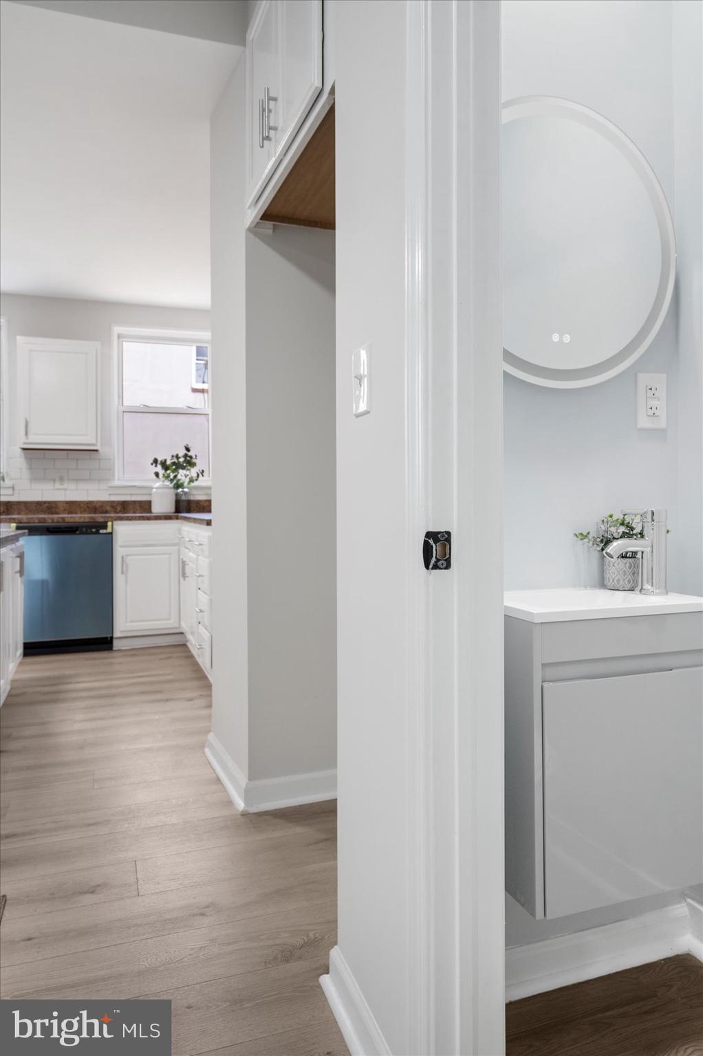 WASHINGTON VILLAGE - Residential