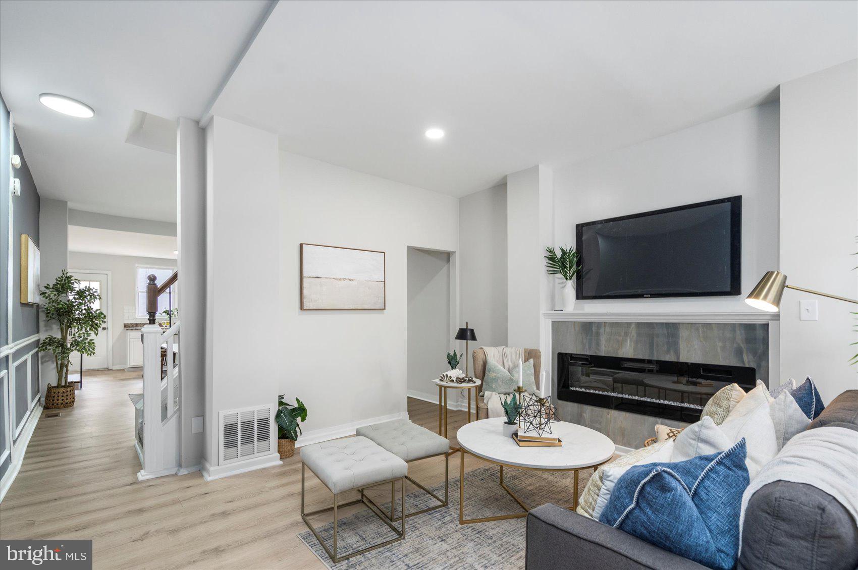 WASHINGTON VILLAGE - Residential