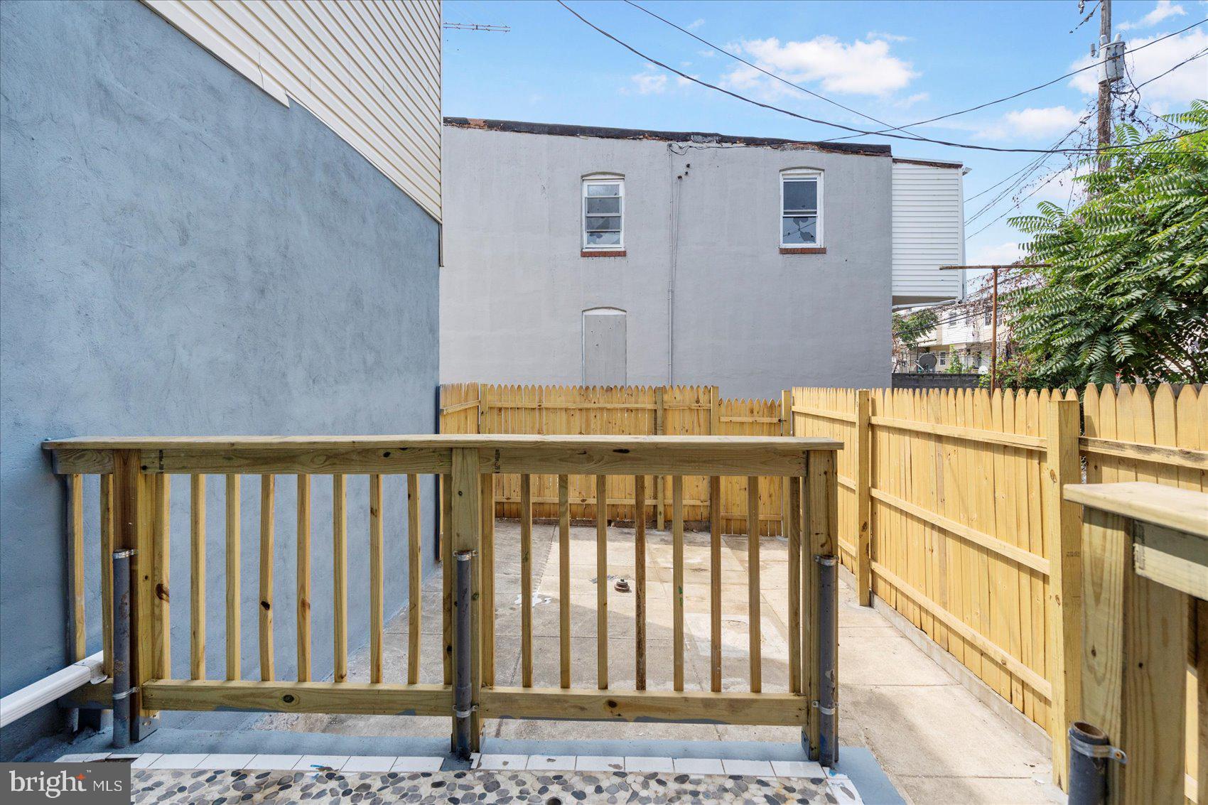 WASHINGTON VILLAGE - Residential