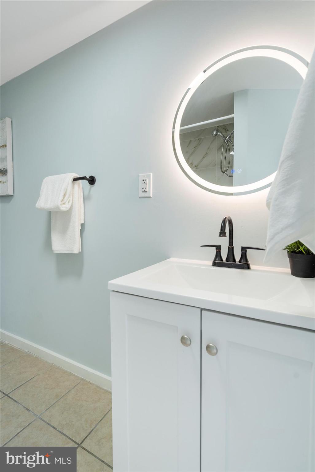 WASHINGTON VILLAGE - Residential