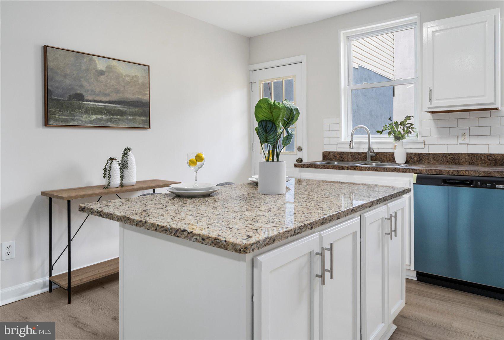 WASHINGTON VILLAGE - Residential