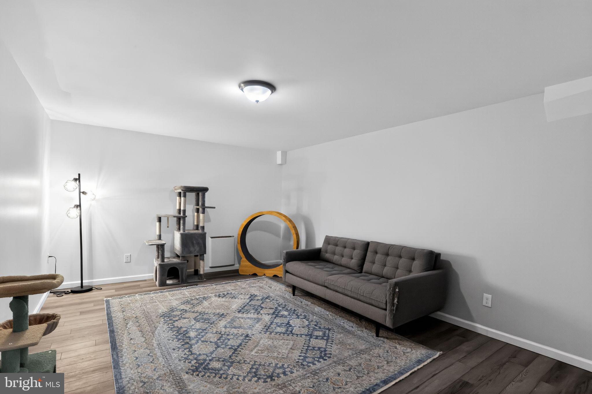 WESTVIEW ACRES - Residential