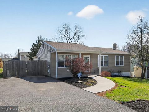 Photo of 138 S 9th Street, COOPERSBURG, PA 18036 (MLS # PALH2014940)