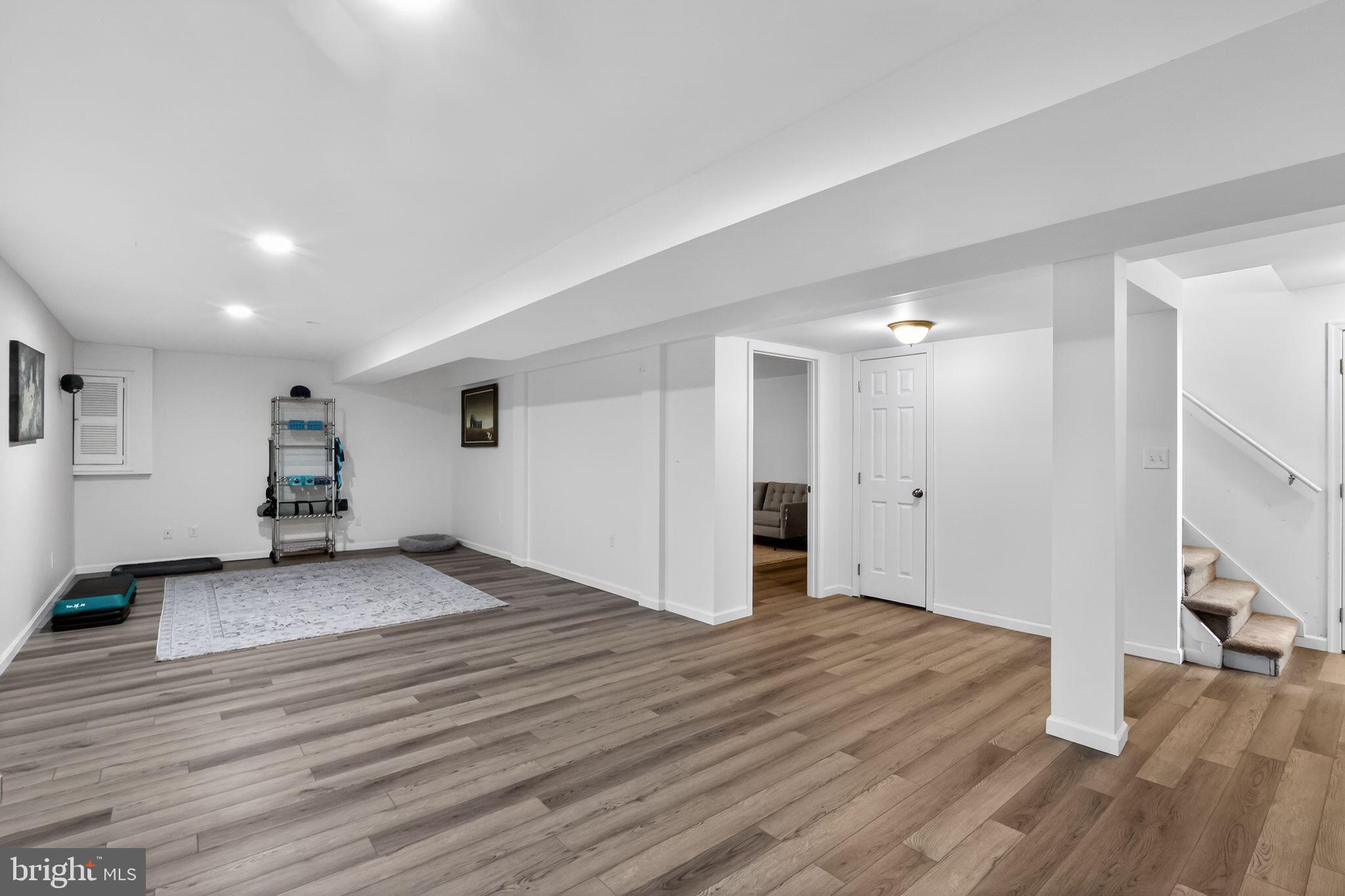 WESTVIEW ACRES - Residential