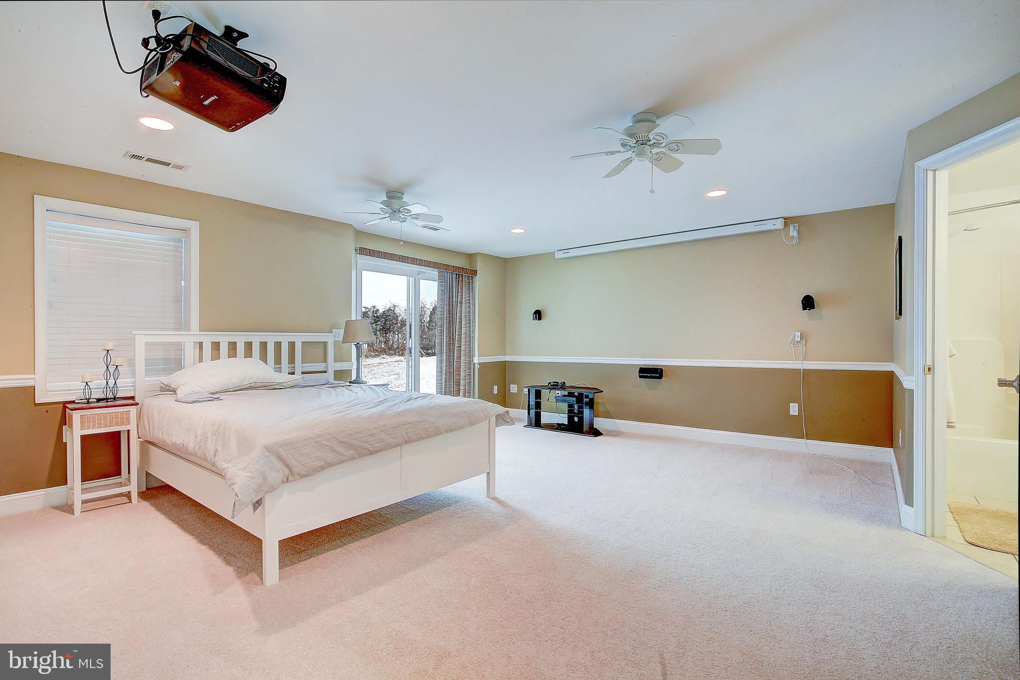 ARBOR GREENE - Residential