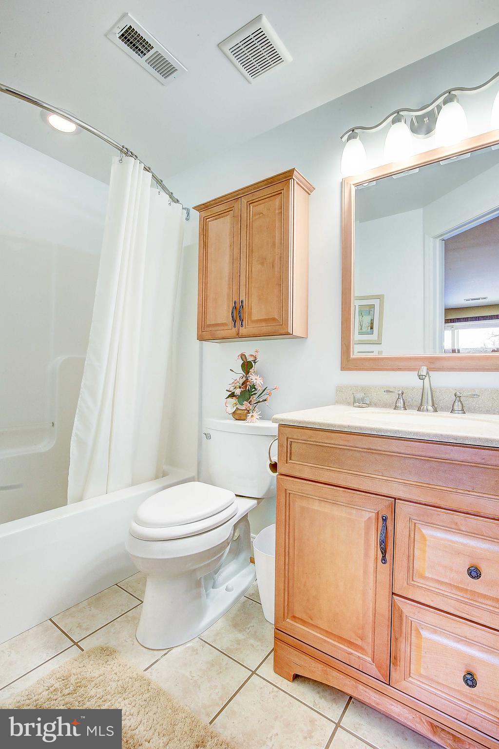 ARBOR GREENE - Residential