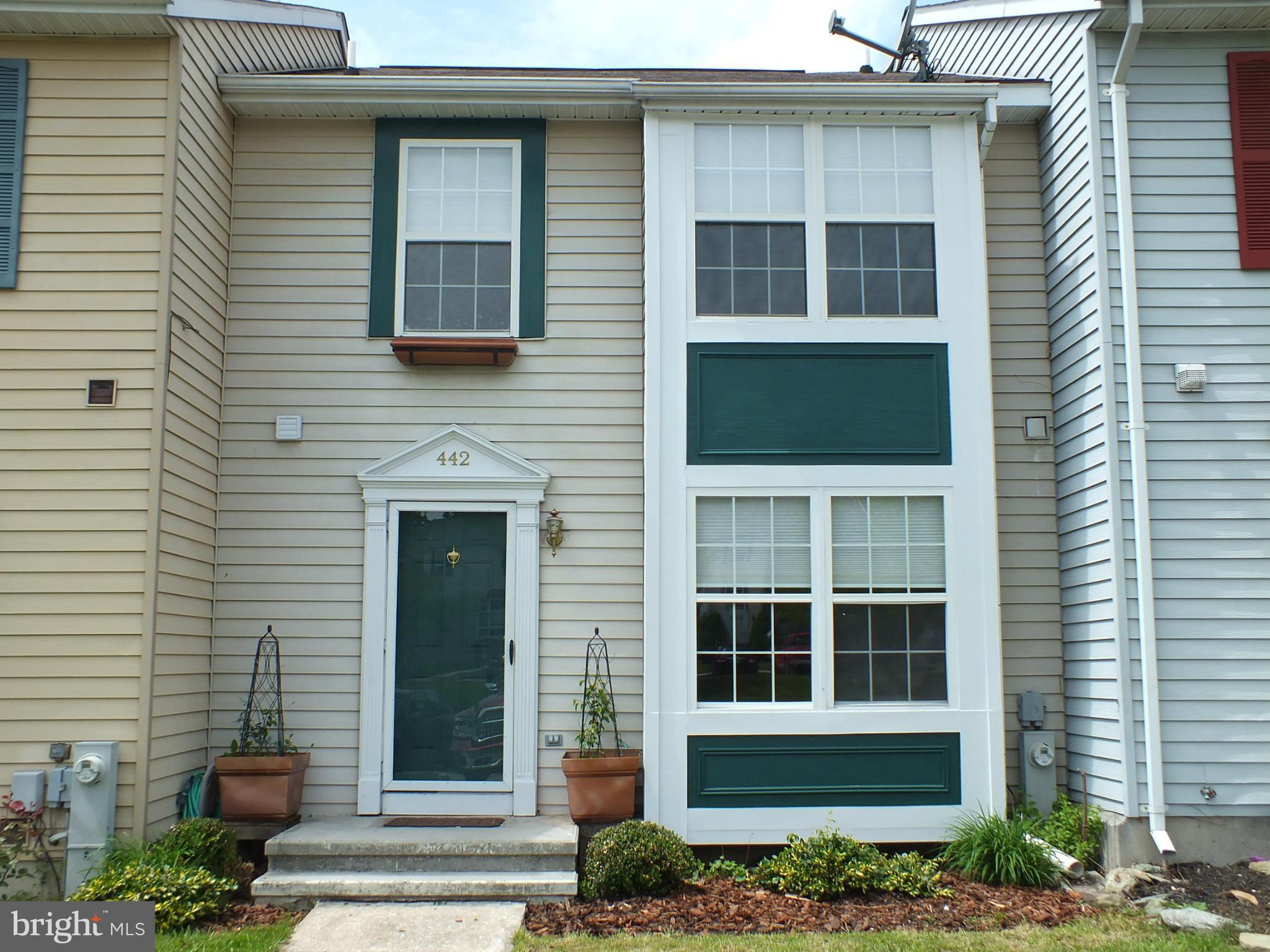 FURNACE HILLS - Residential Lease