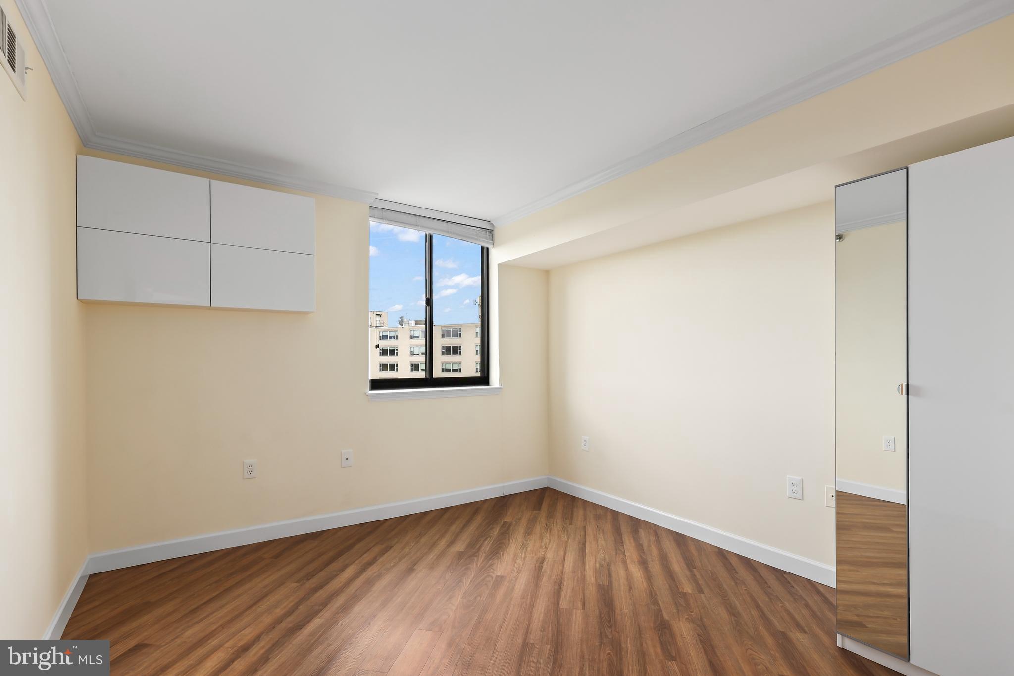 EASTVIEW AT BALLSTON METRO - Residential