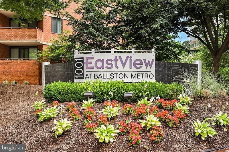 EASTVIEW AT BALLSTON METRO - Residential