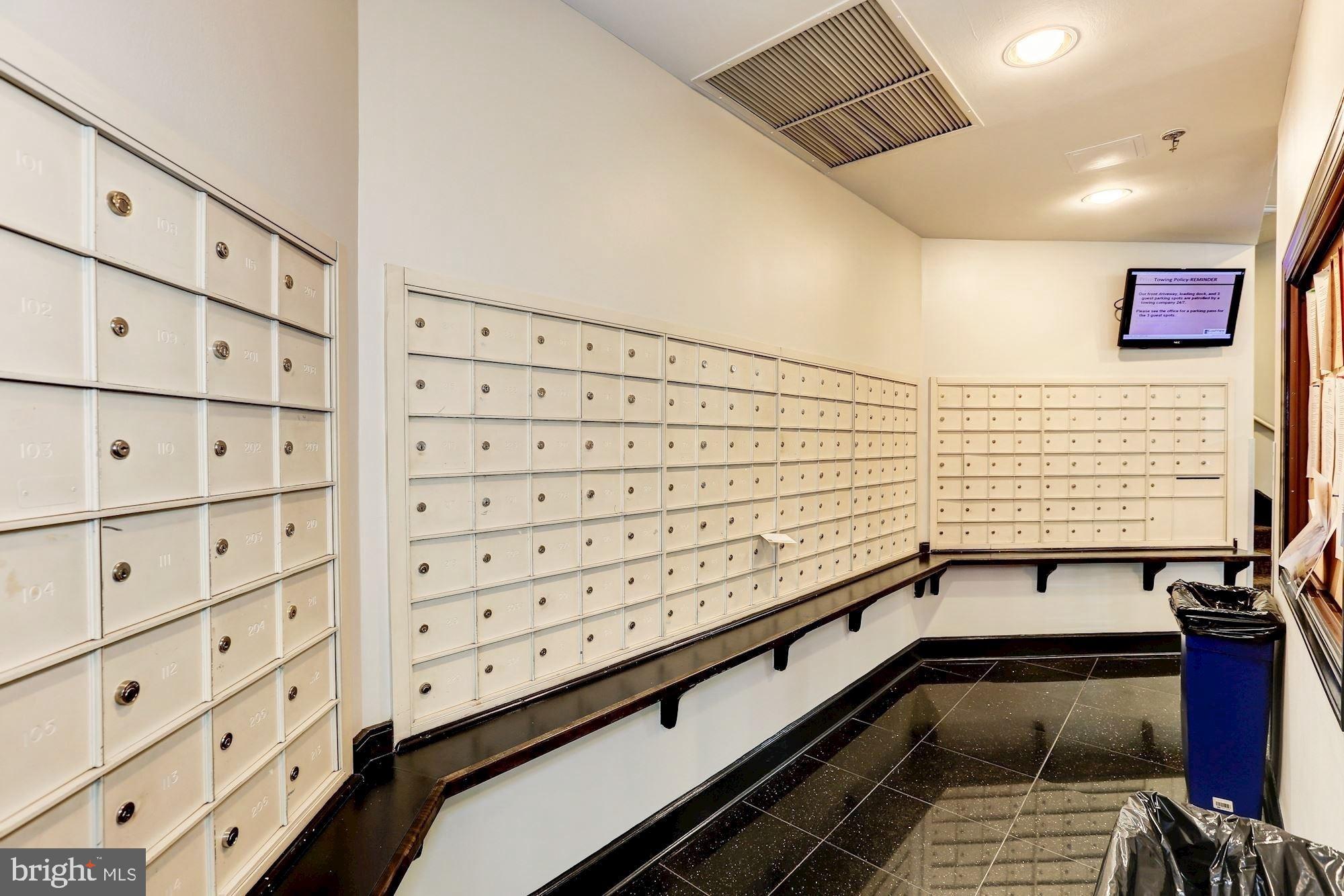 EASTVIEW AT BALLSTON METRO - Residential