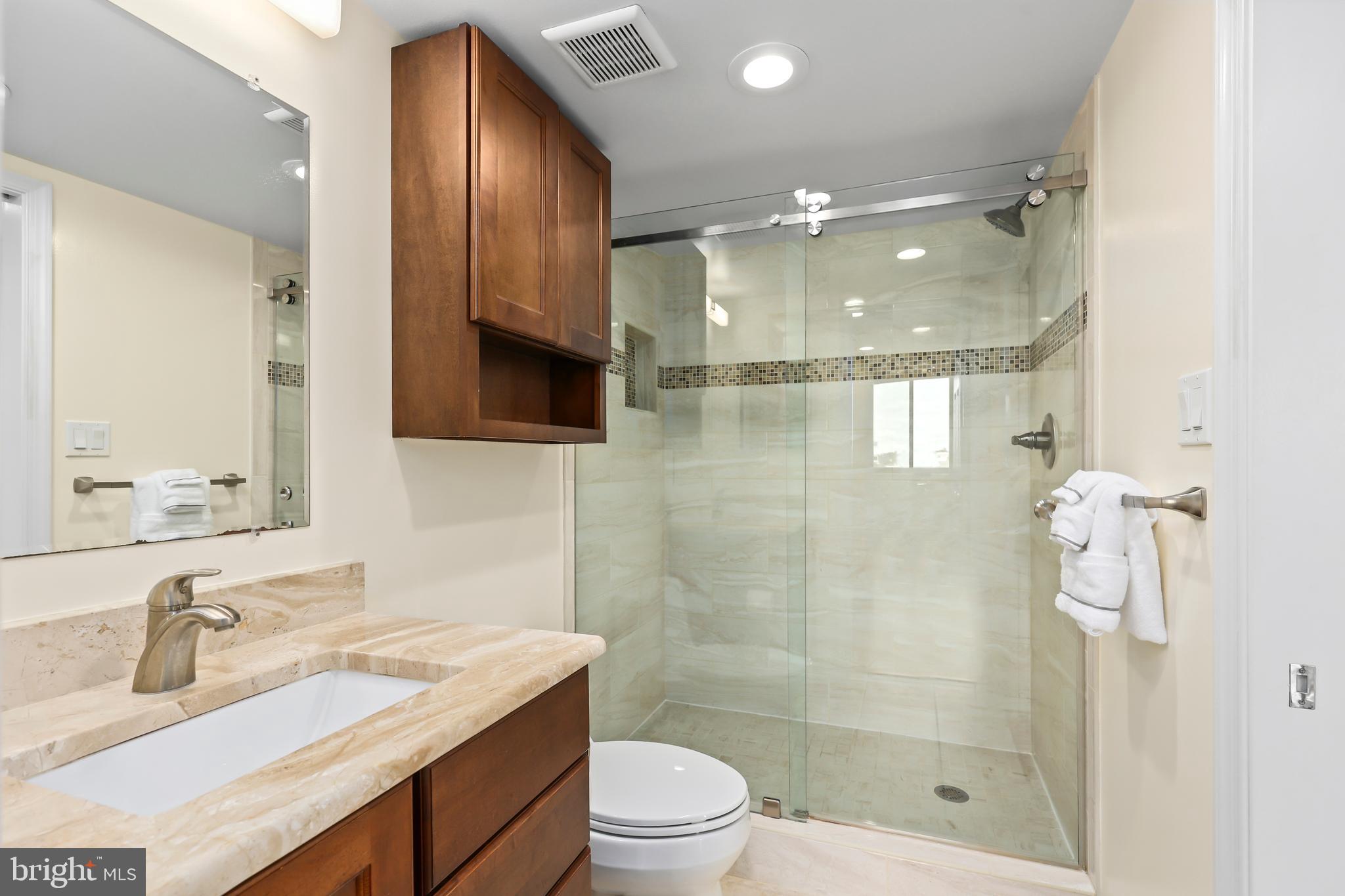 EASTVIEW AT BALLSTON METRO - Residential