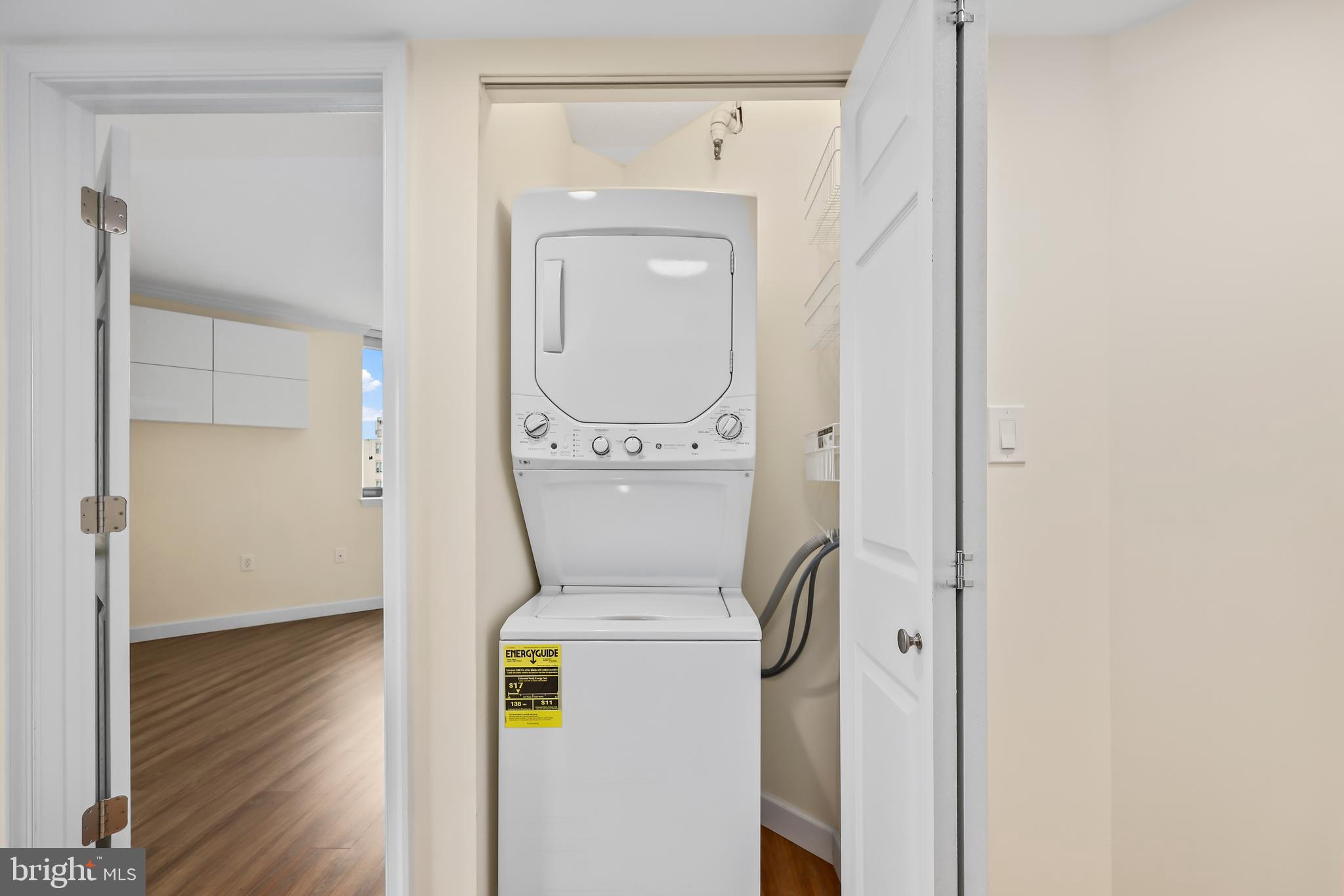 EASTVIEW AT BALLSTON METRO - Residential