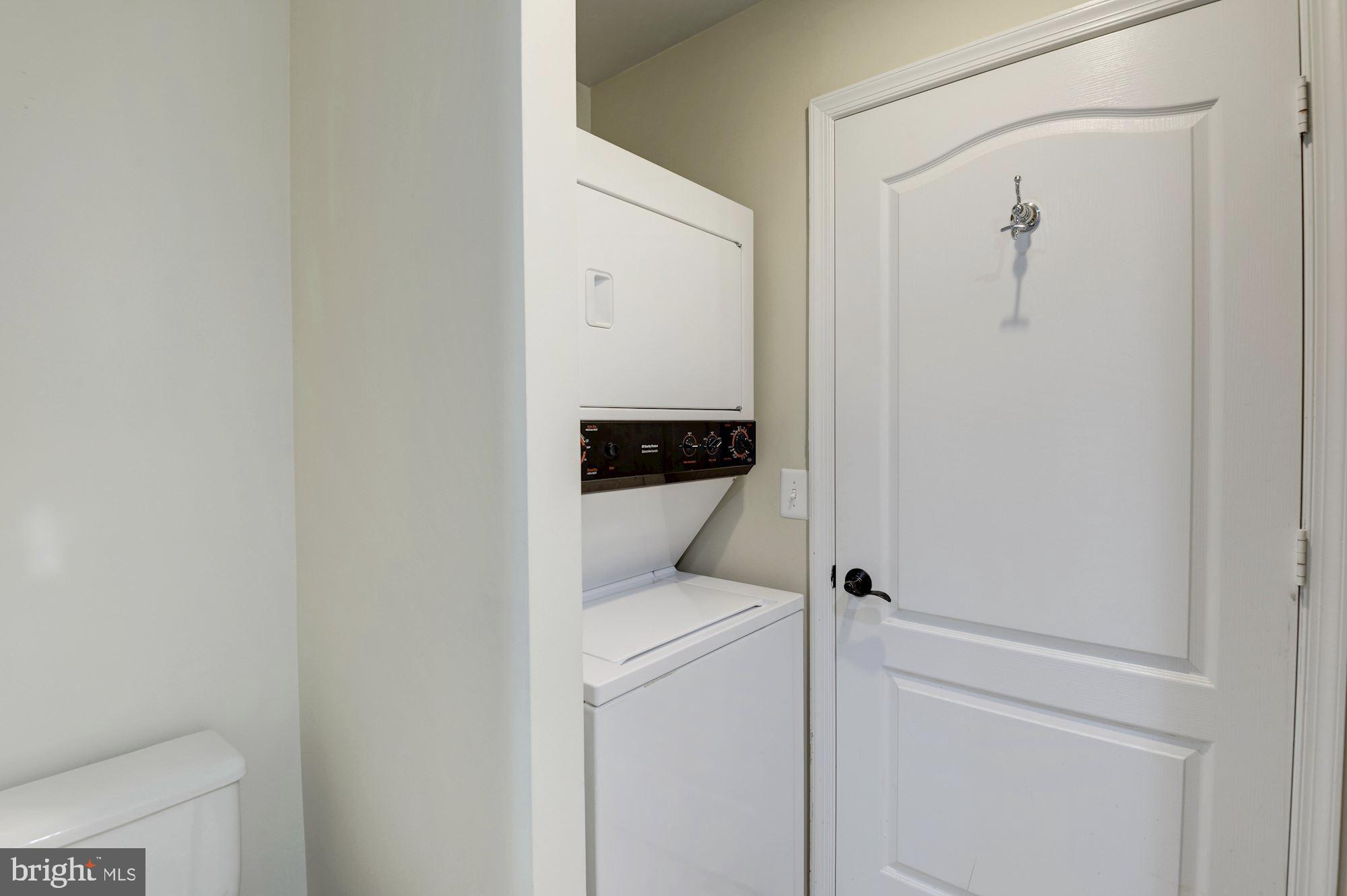 BALLSTON PARK - Residential