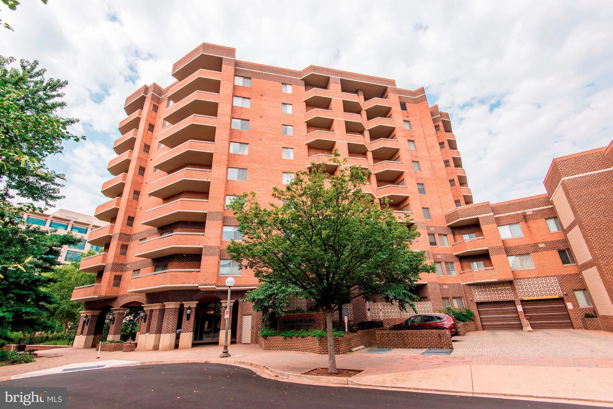 BALLSTON PARK - Residential