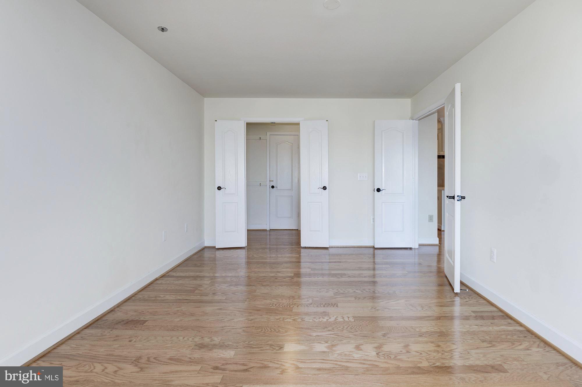 BALLSTON PARK - Residential