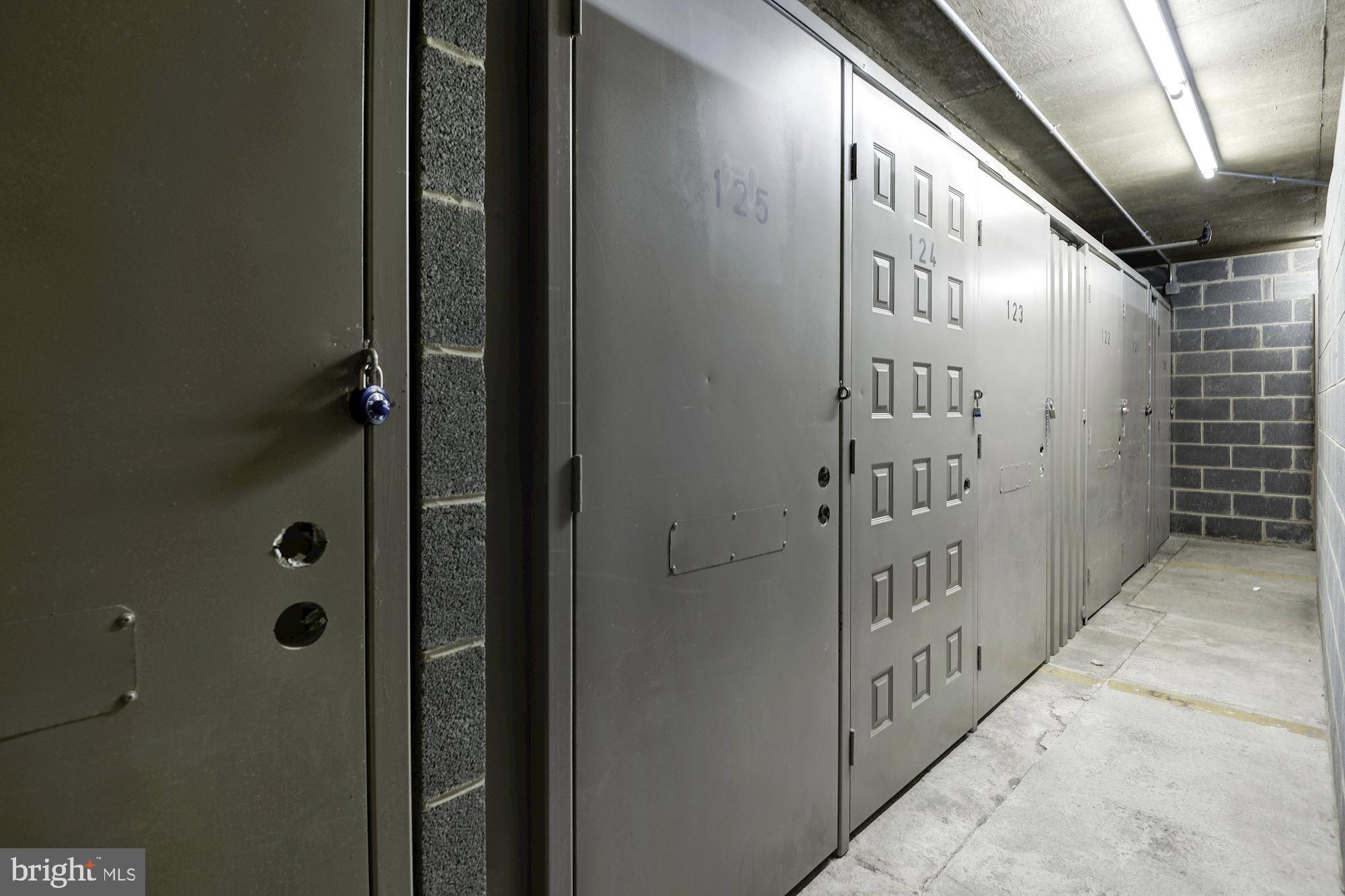 BALLSTON PARK - Residential