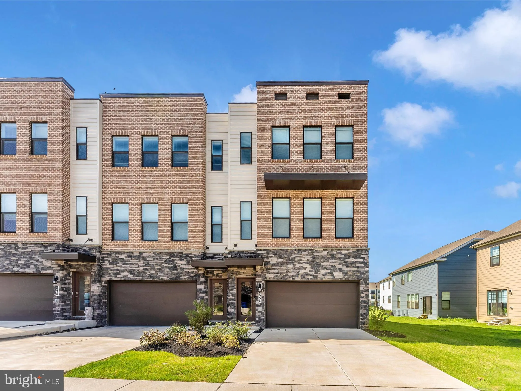 Frederick, Maryland 21701, United States, 4 Bedrooms Bedrooms, ,4 BathroomsBathrooms,Residential,Contingent,110749