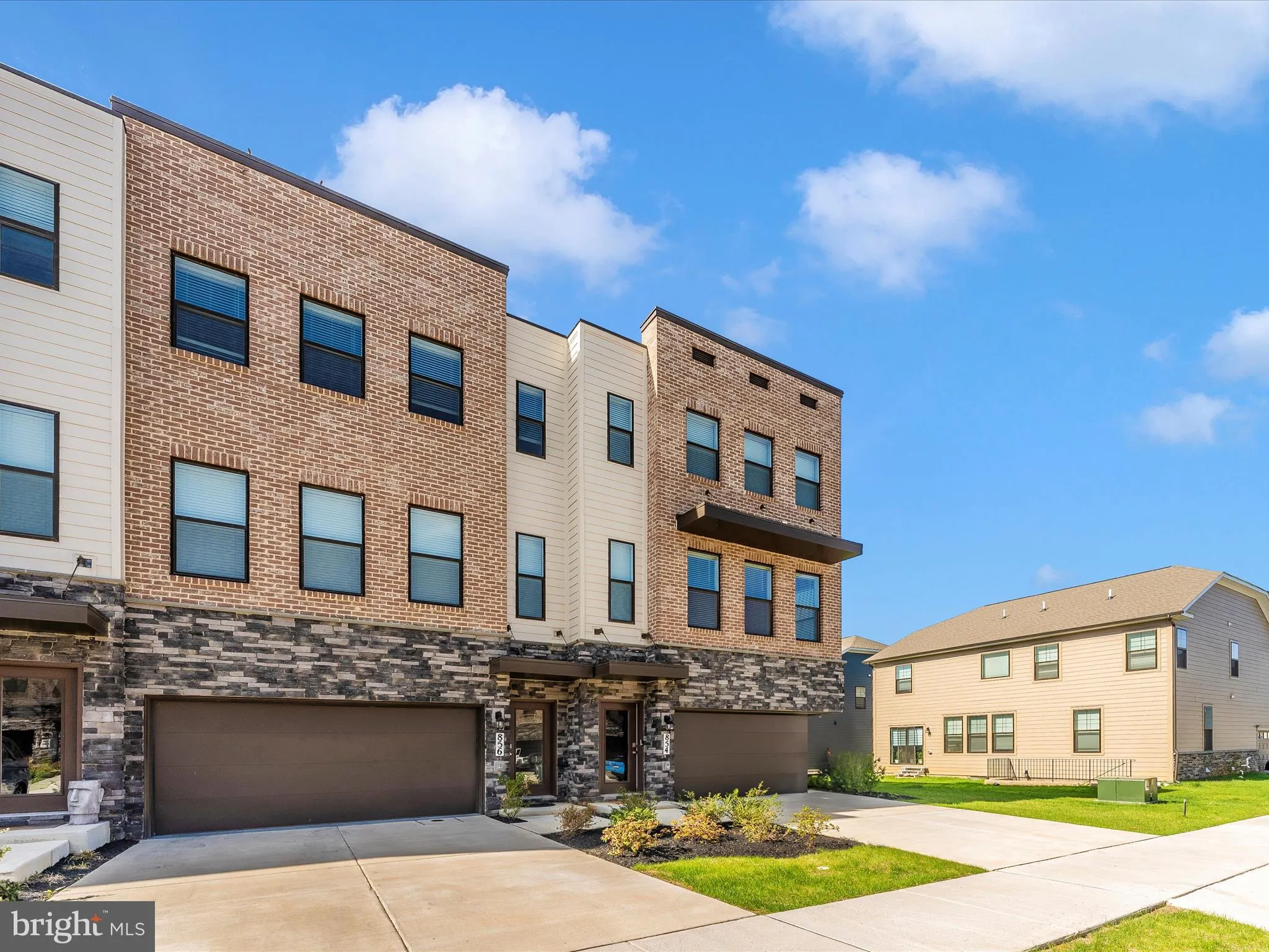 Frederick, Maryland 21701, United States, 4 Bedrooms Bedrooms, ,4 BathroomsBathrooms,Residential,Contingent,110749