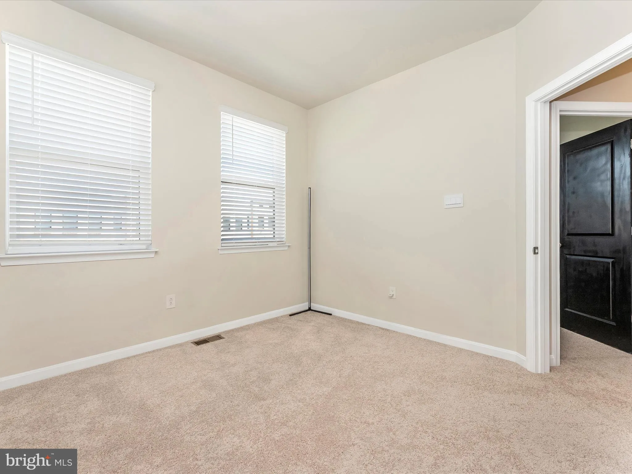 Frederick, Maryland 21701, United States, 4 Bedrooms Bedrooms, ,4 BathroomsBathrooms,Residential,Contingent,110749