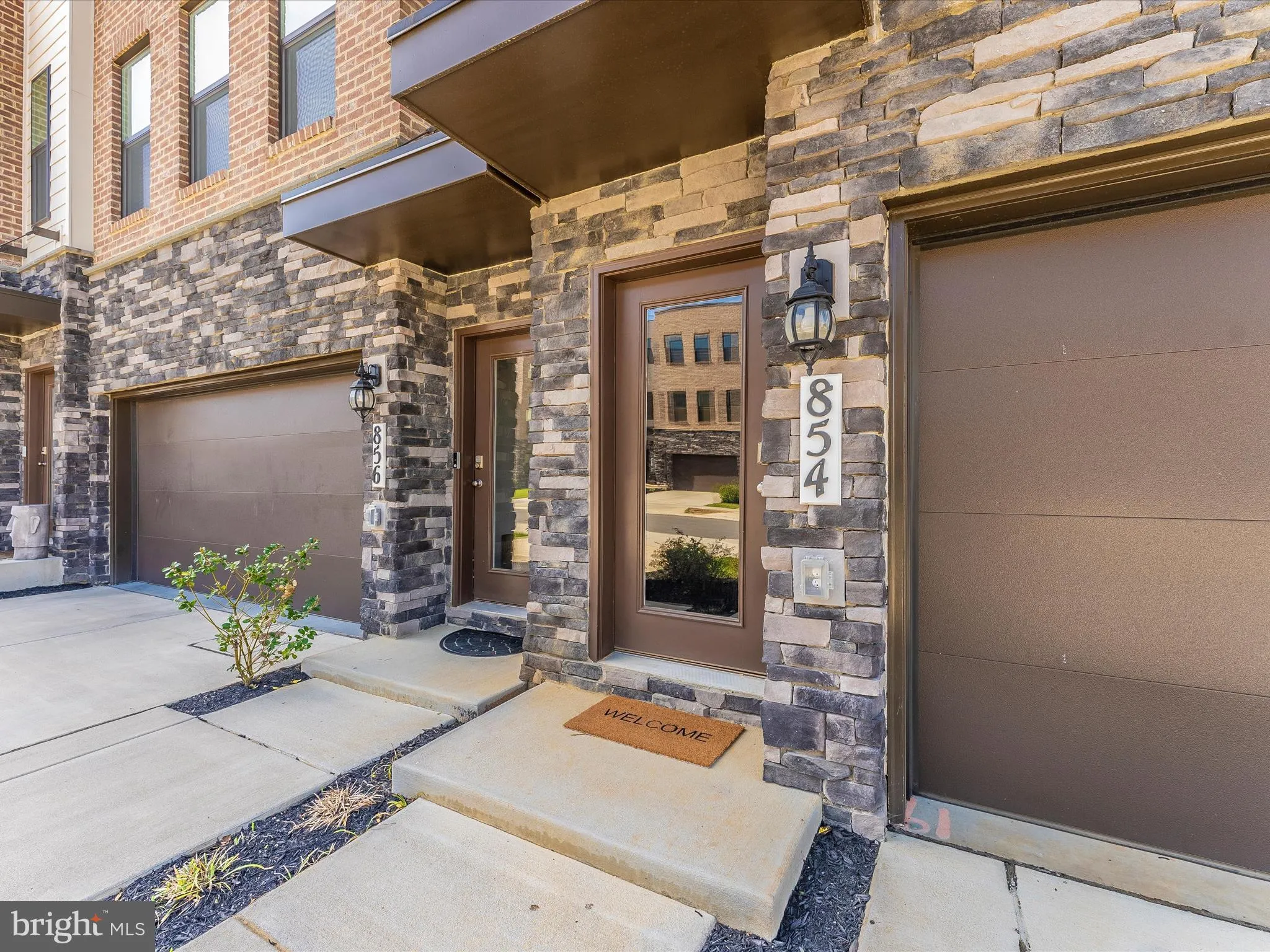 Frederick, Maryland 21701, United States, 4 Bedrooms Bedrooms, ,4 BathroomsBathrooms,Residential,Contingent,110749