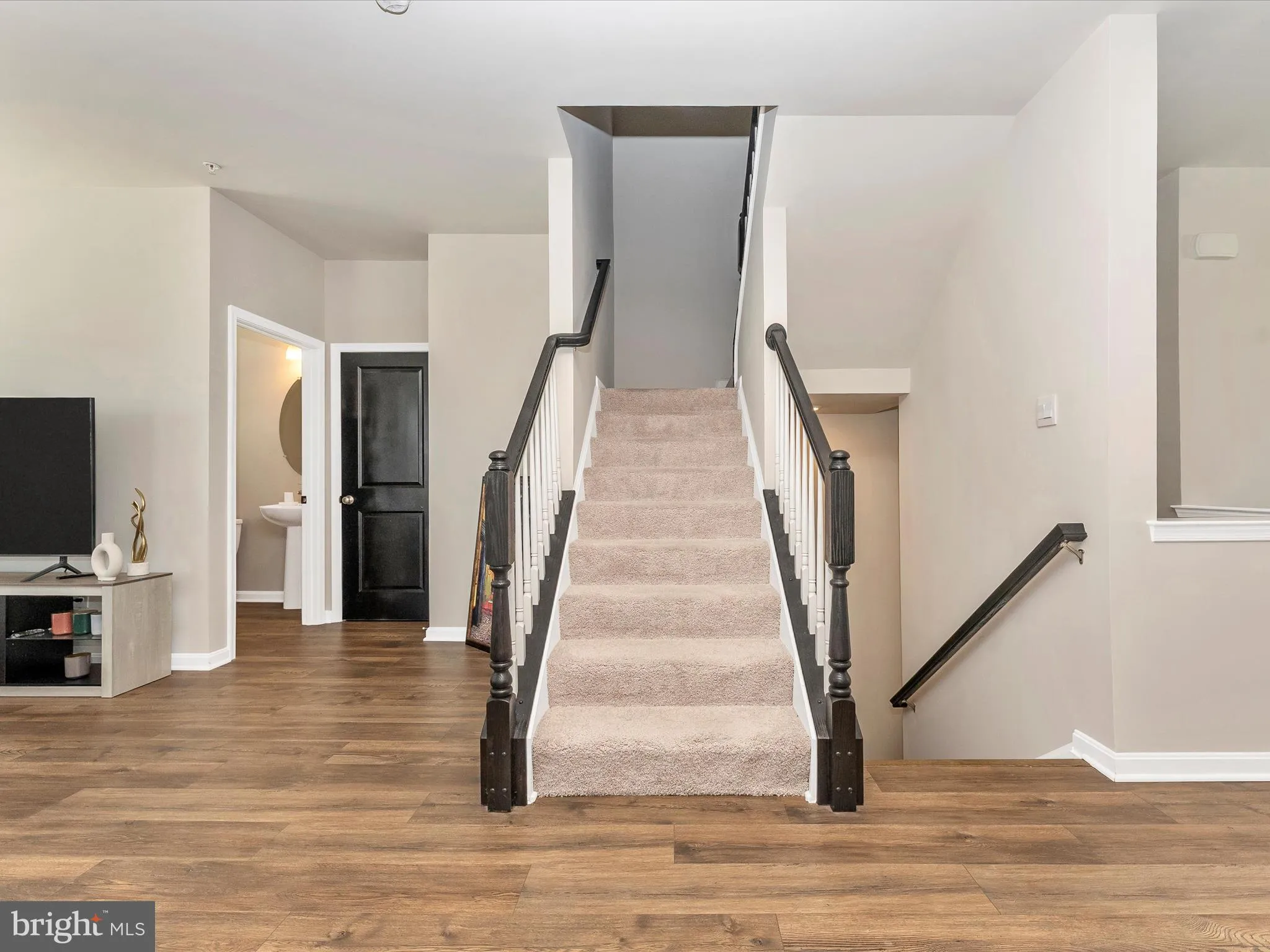 Frederick, Maryland 21701, United States, 4 Bedrooms Bedrooms, ,4 BathroomsBathrooms,Residential,Contingent,110749