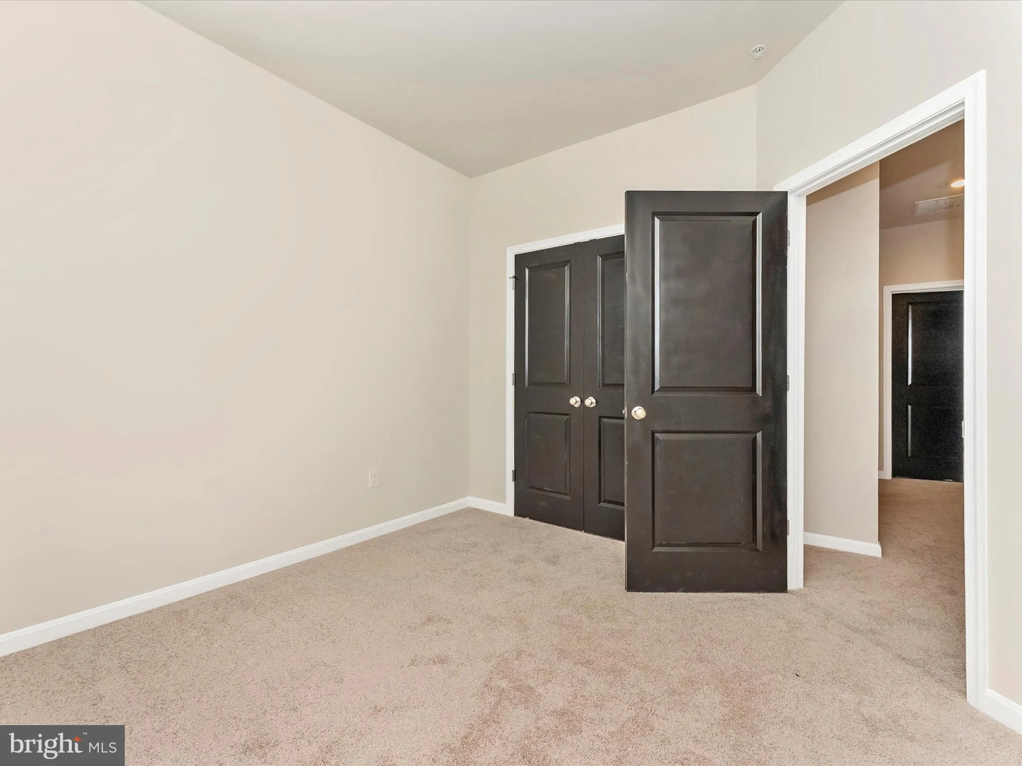 Frederick, Maryland 21701, United States, 4 Bedrooms Bedrooms, ,4 BathroomsBathrooms,Residential,Contingent,110749