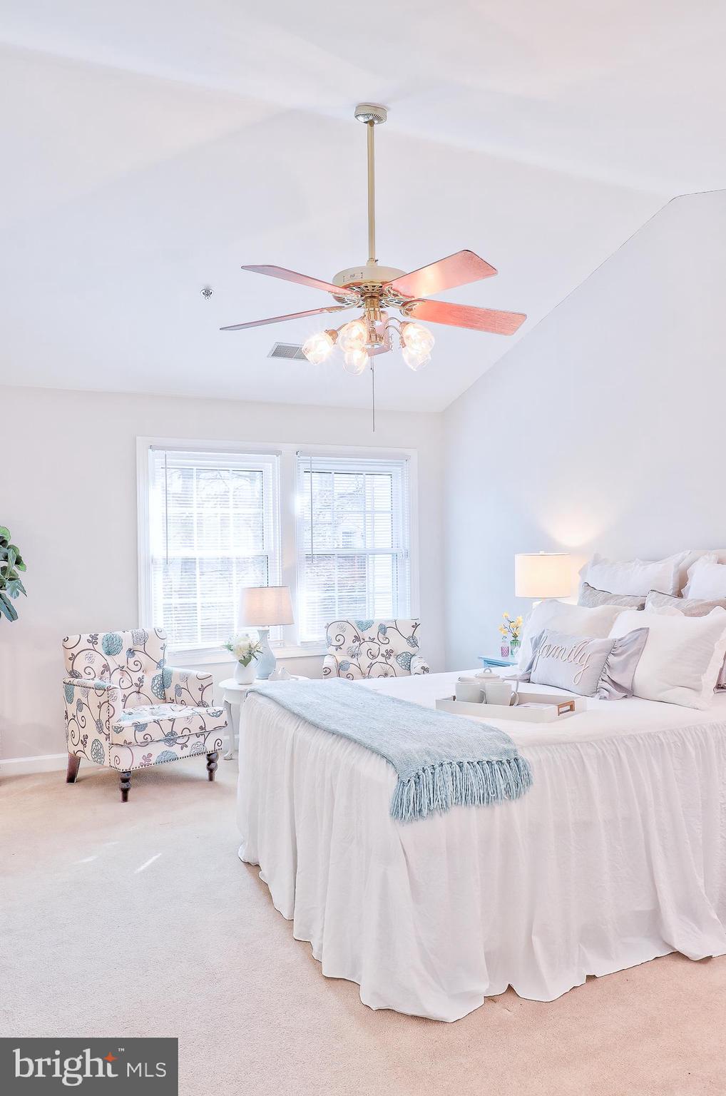 RUSSETT - Residential