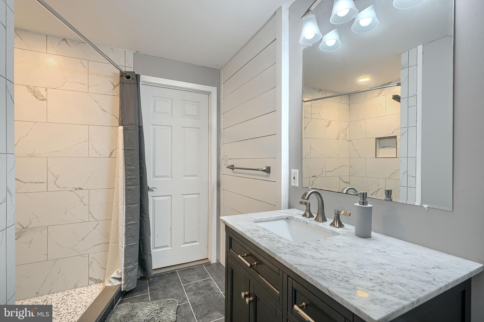 CRISFIELD CROSSING - Residential