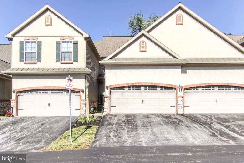 Photo of 5592 Twilight Drive, HARRISBURG, PA 17111 (MLS # PADA2050514)