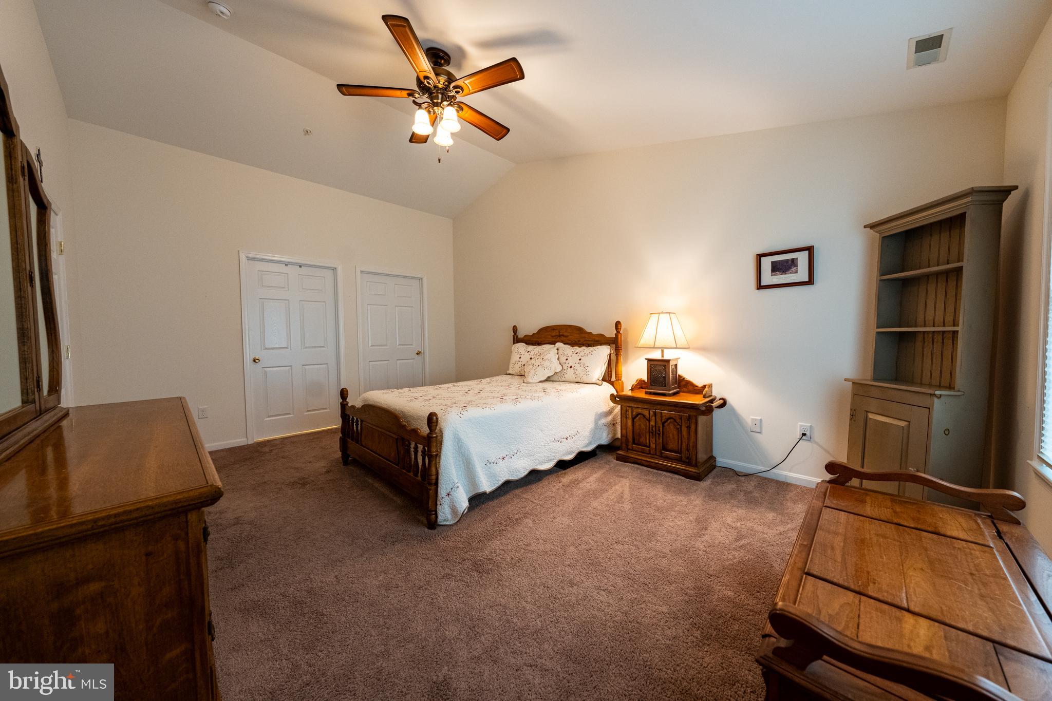 GOLDEN VIEW - Residential