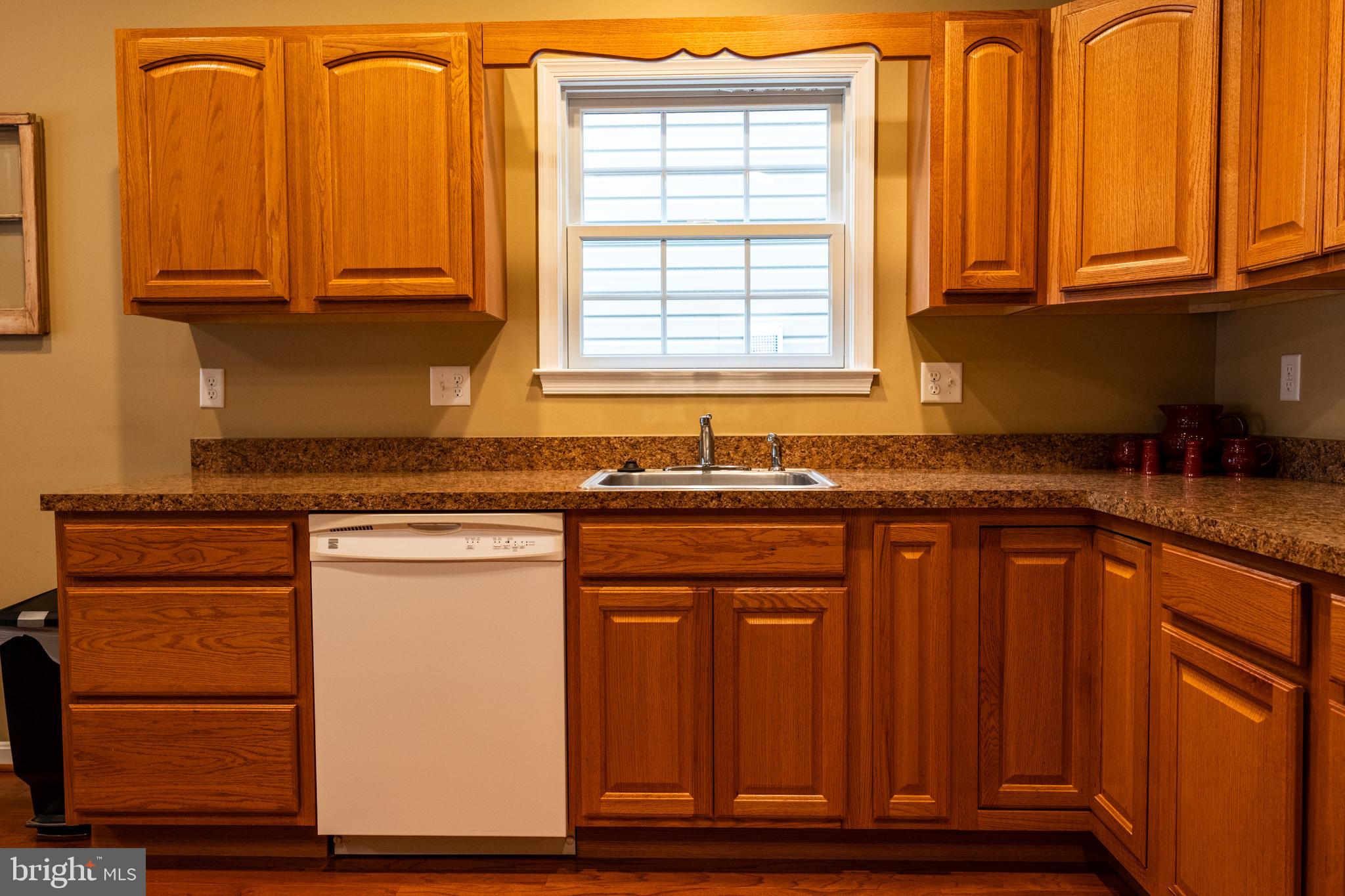 GOLDEN VIEW - Residential