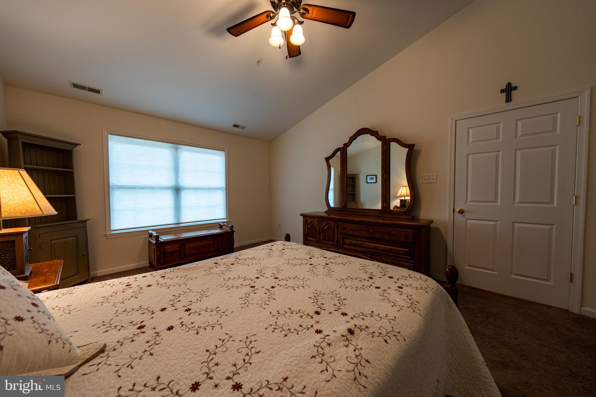 GOLDEN VIEW - Residential