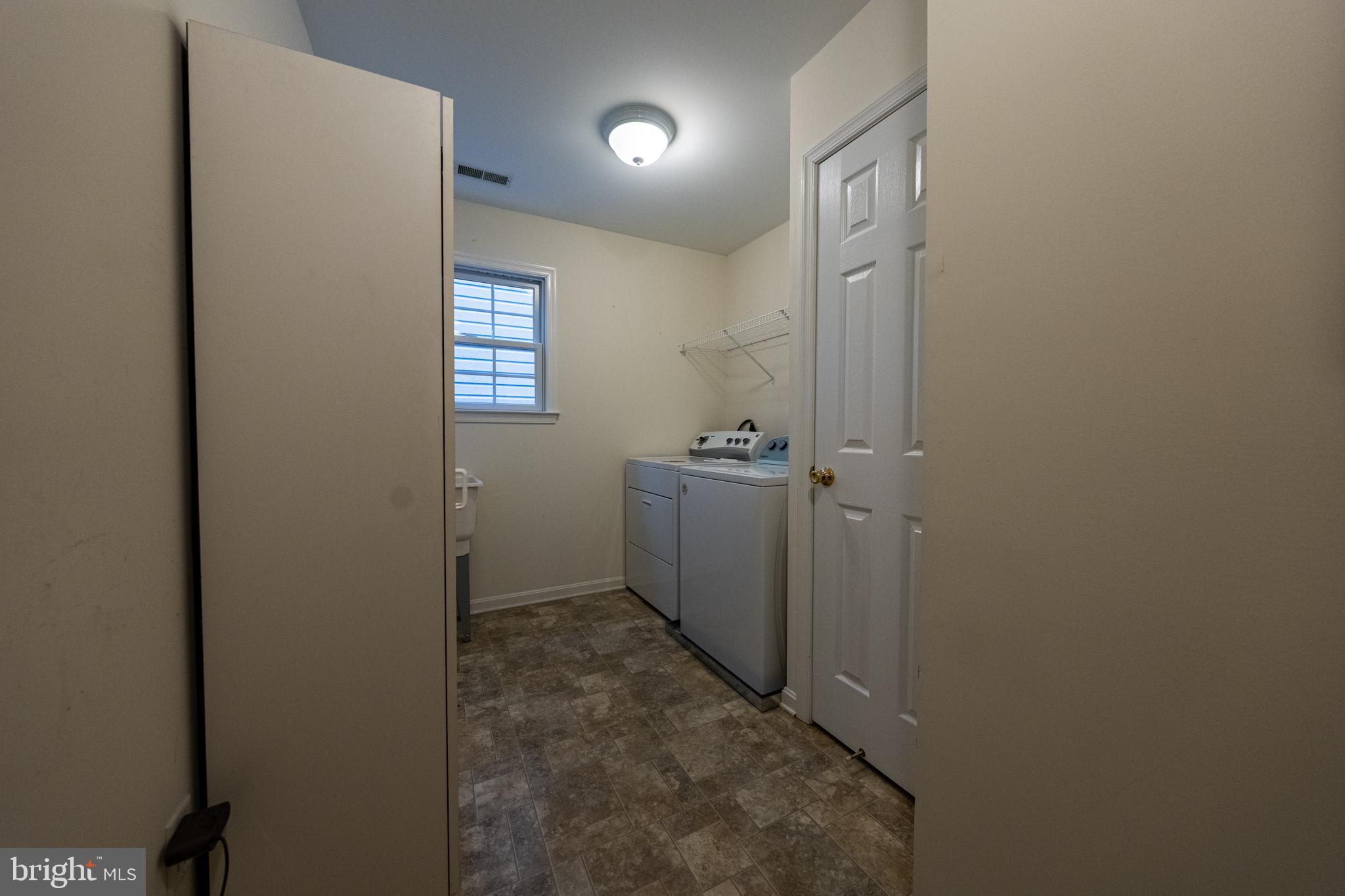 GOLDEN VIEW - Residential