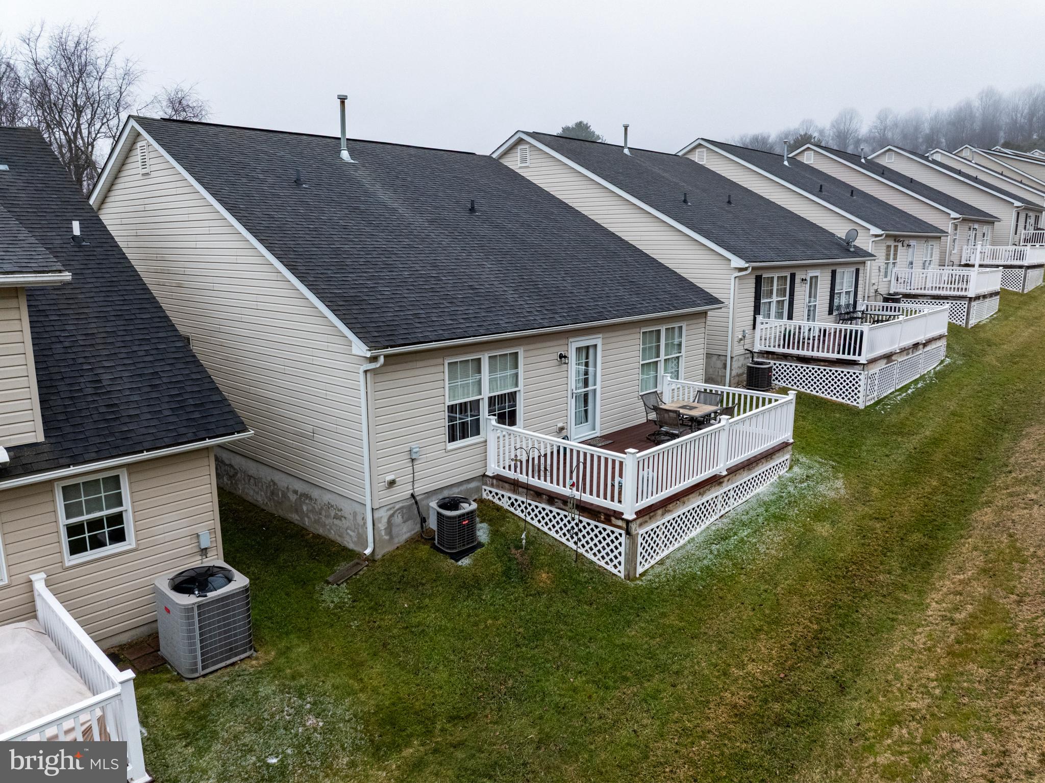 GOLDEN VIEW - Residential