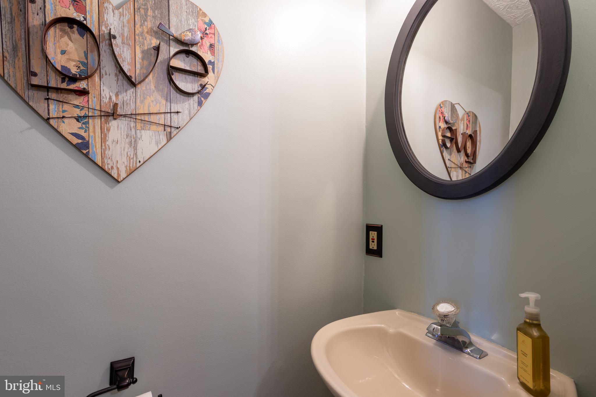 DURHAM MANOR - Residential