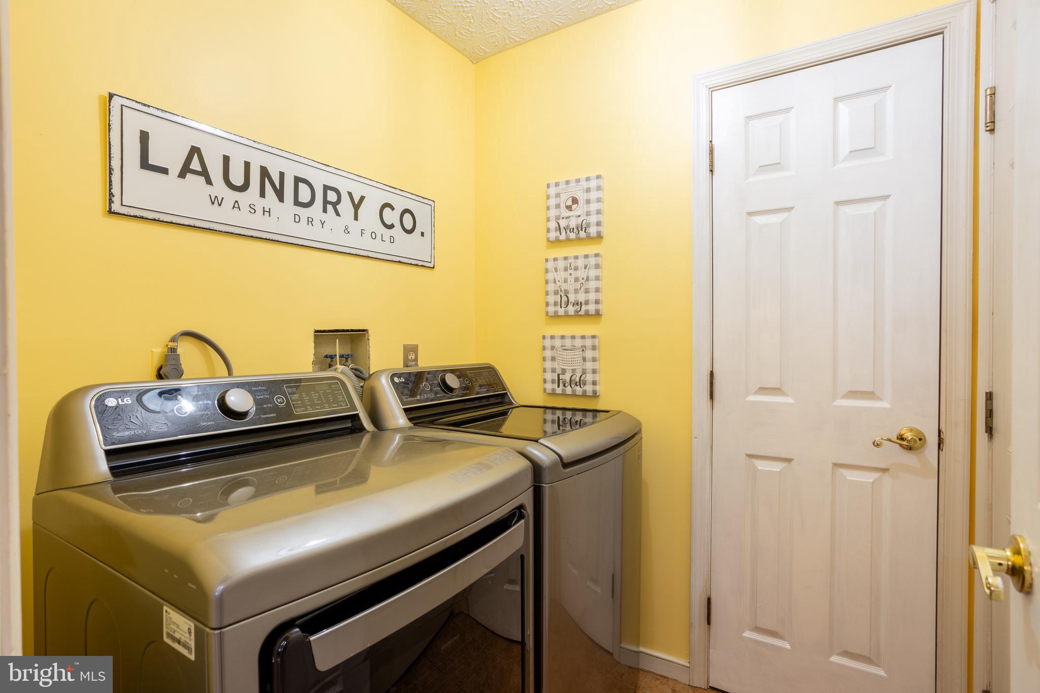 DURHAM MANOR - Residential